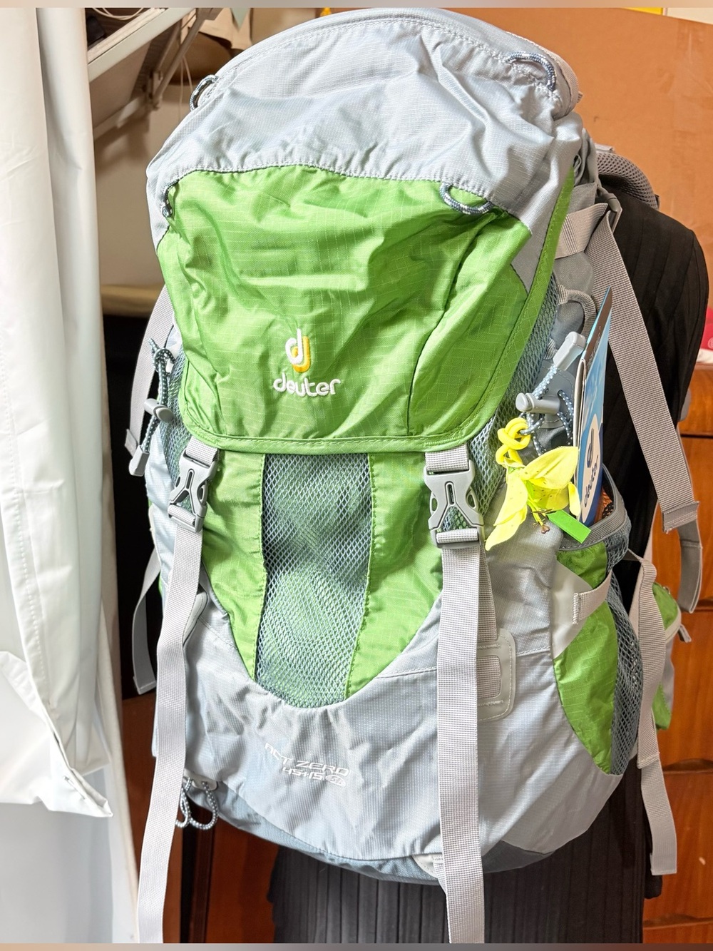 Deuter ACT Zero 45+15 SL, NEW, Green & Light Gray Hiking Backpack